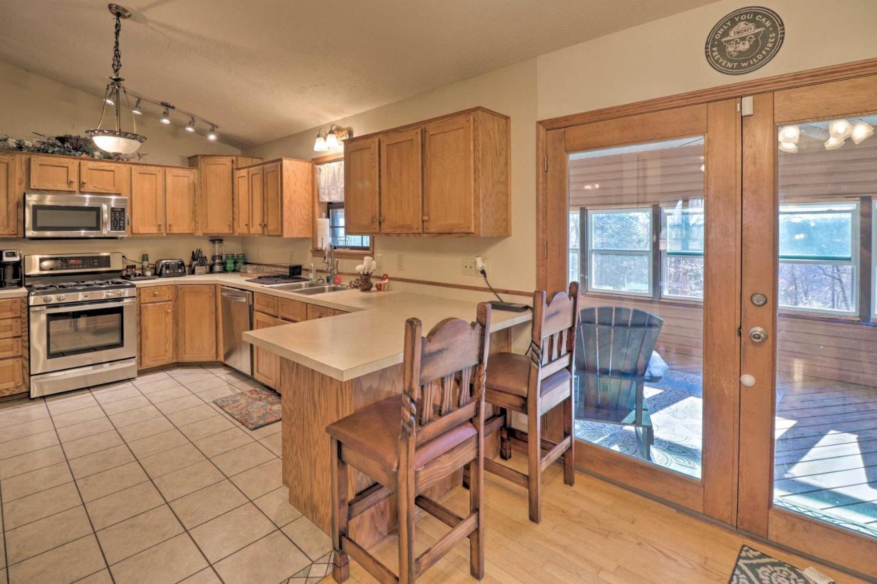 Secluded Marble Falls Family Home With Mtn Views! Luaran gambar